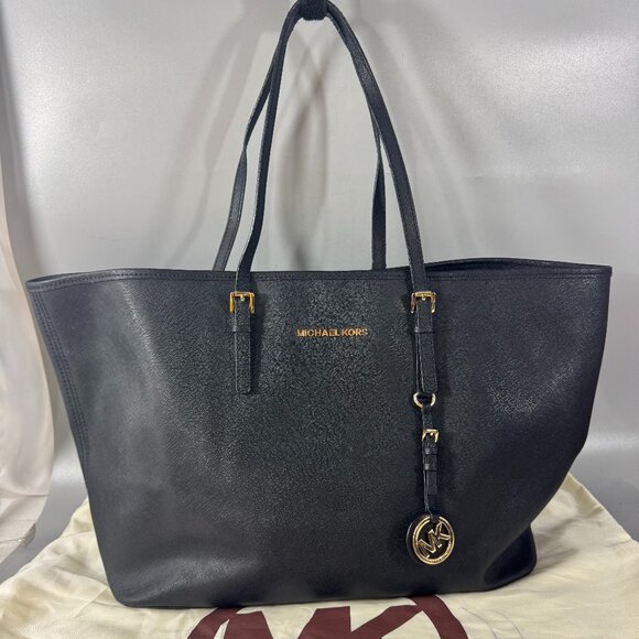 MICHAEL KORS JET SET SAFFIANO LEATHER BLACK TOTE - Picture 1 of 14
